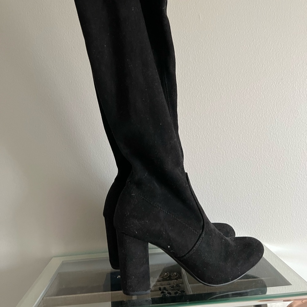 Black Thigh High Heeled Boots